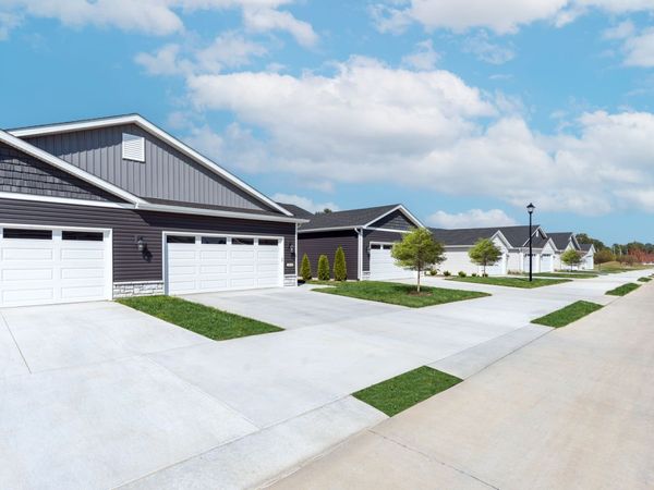 160 Spartan Circle, Unit 1, Ofallon, IL 62269