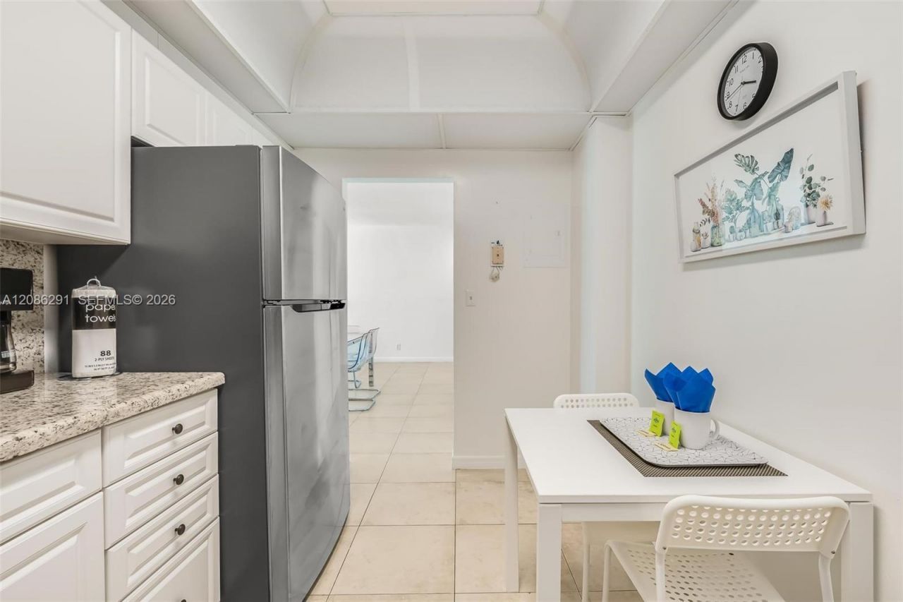 3801 S Ocean Dr, Unit 9T, Hollywood, FL 33019 Photo