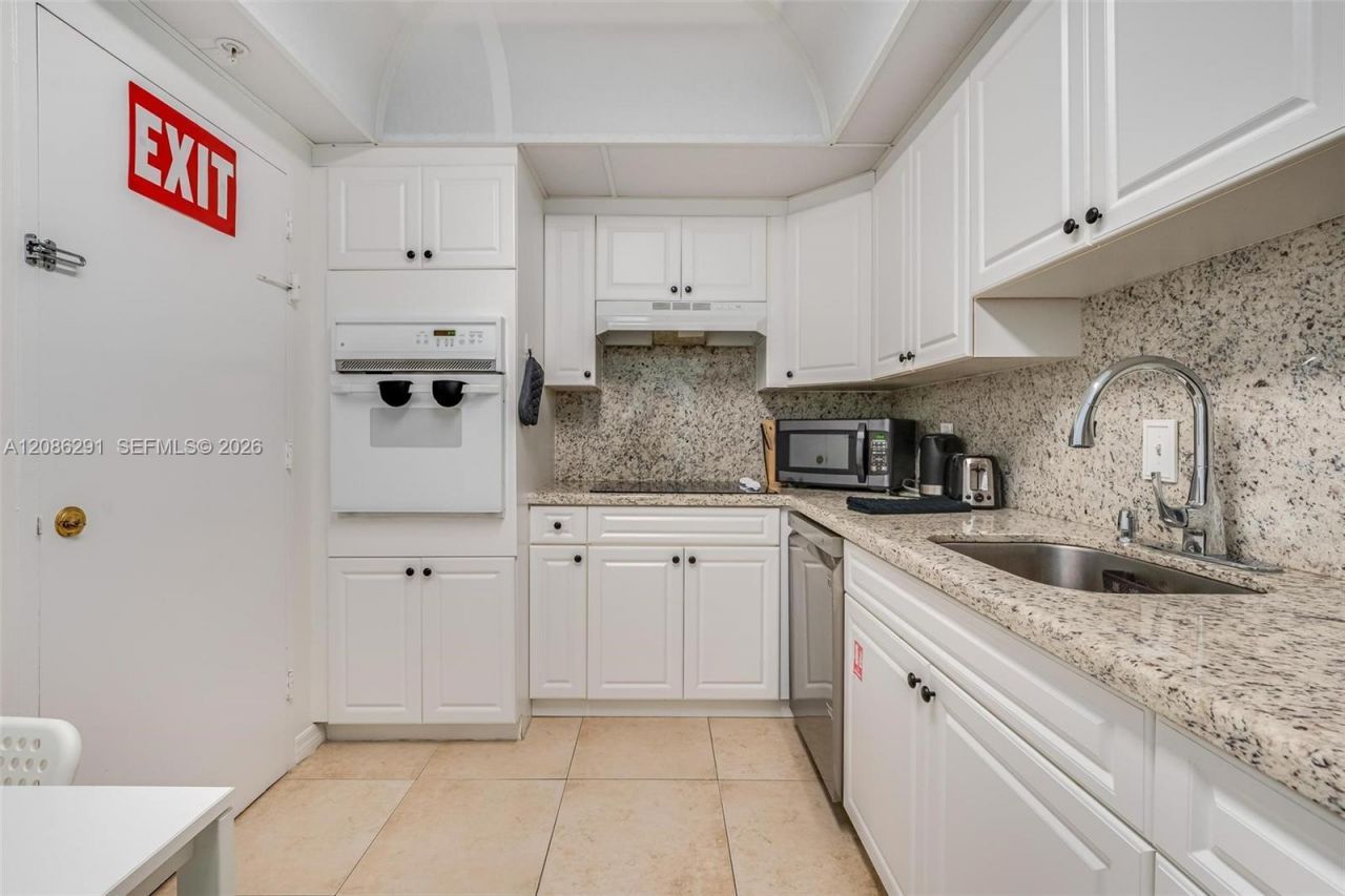 3801 S Ocean Dr, Unit 9T, Hollywood, FL 33019 Photo