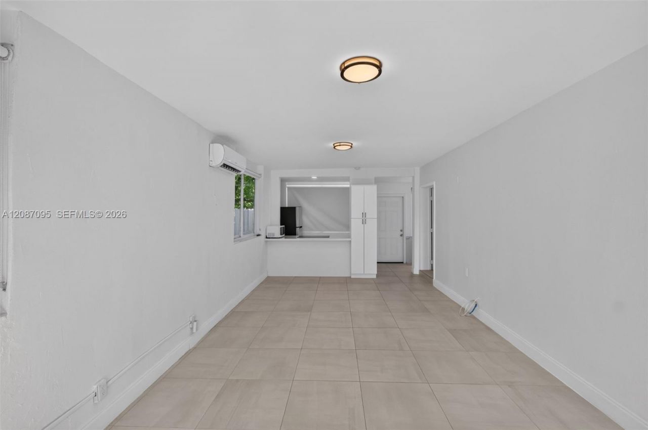 1055 SW 12th St, Unit 1, Miami, FL 33129 Photo