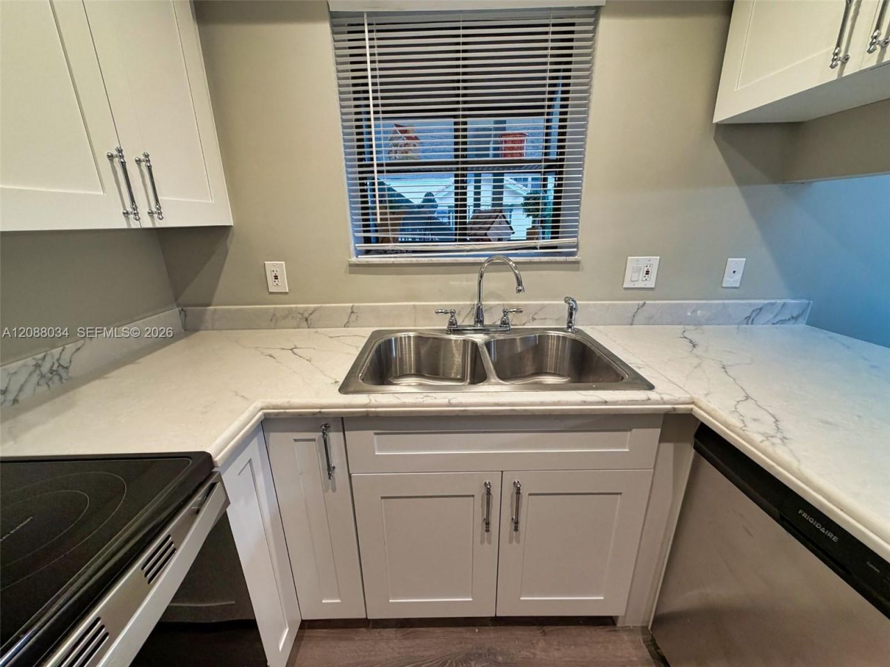 8460 Shadow Ct, Unit 1-4, Coral Springs, FL 33071 Photo