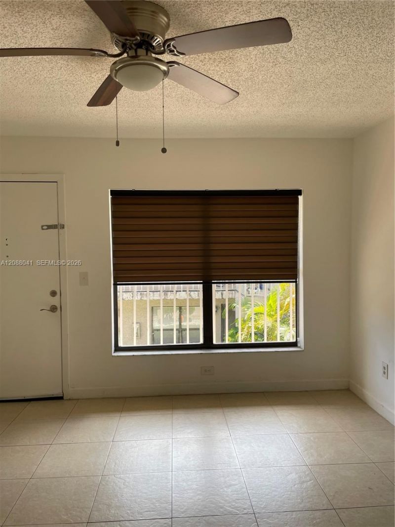 15318 SW 72nd St, Unit 15-21, Miami, FL 33193 Photo