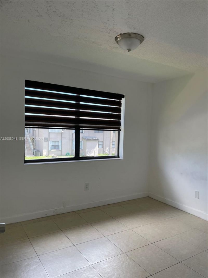 15318 SW 72nd St, Unit 15-21, Miami, FL 33193 Photo