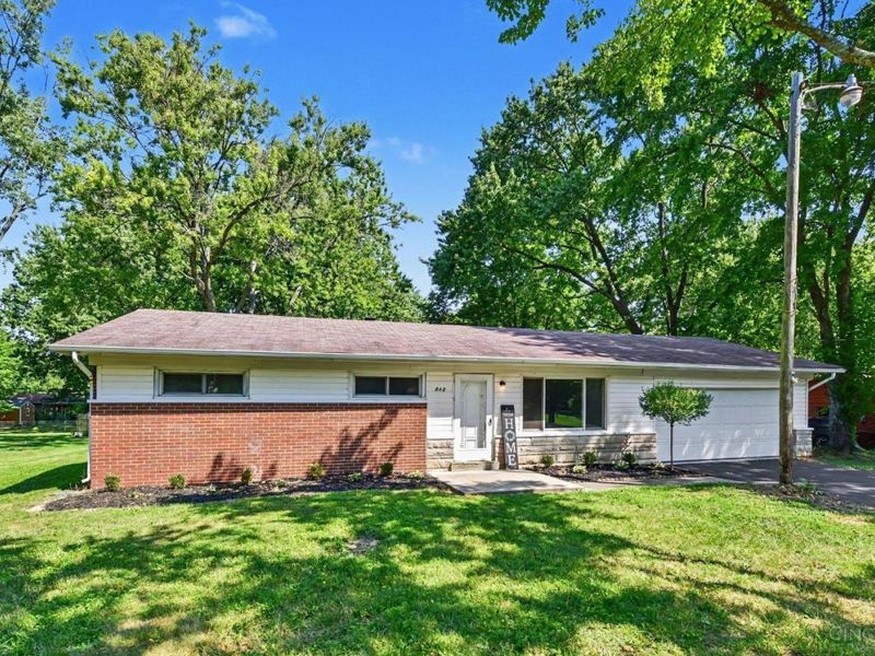 848 Hawthorne Drive, Union Township, OH 45245 Photo 2