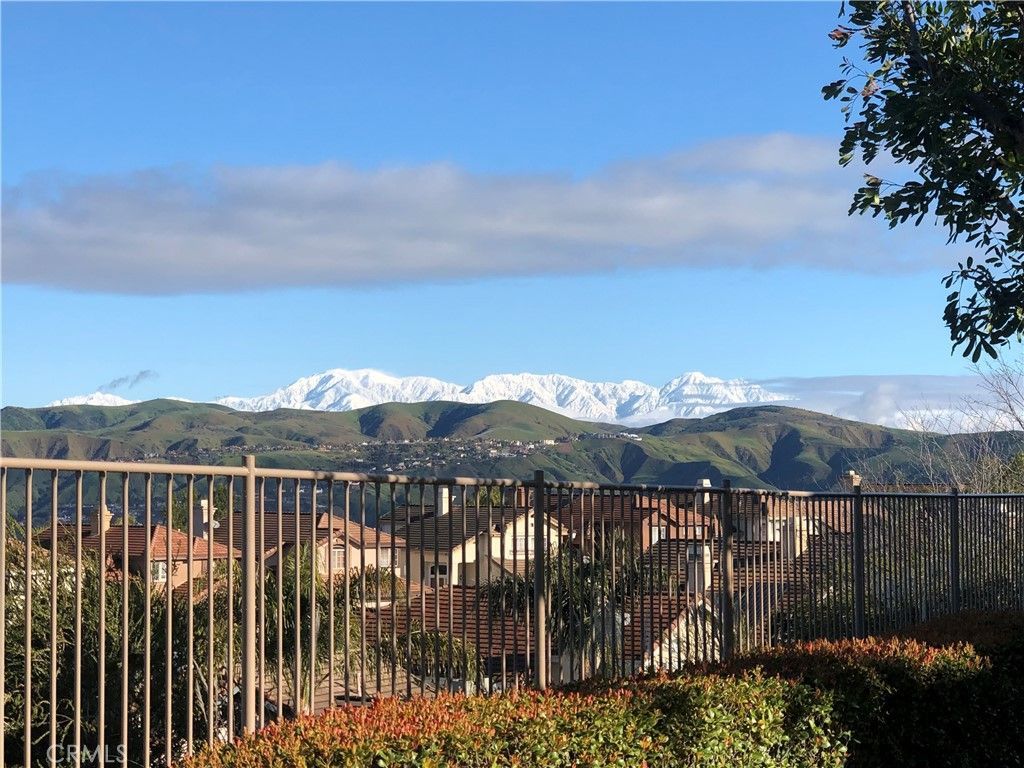7711 E Viewrim, Anaheim Hills, CA 92808 Main Photo
