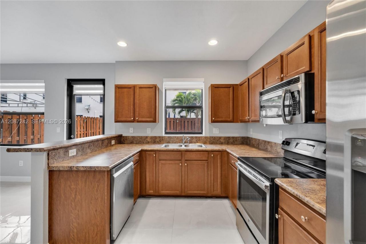 17531 SW 153rd Path, Miami, FL 33187 Photo