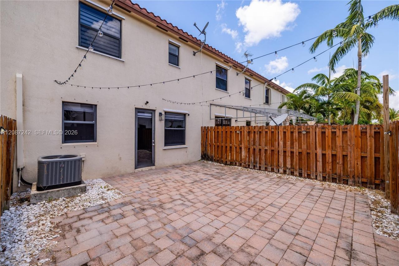 17531 SW 153rd Path, Miami, FL 33187 Photo