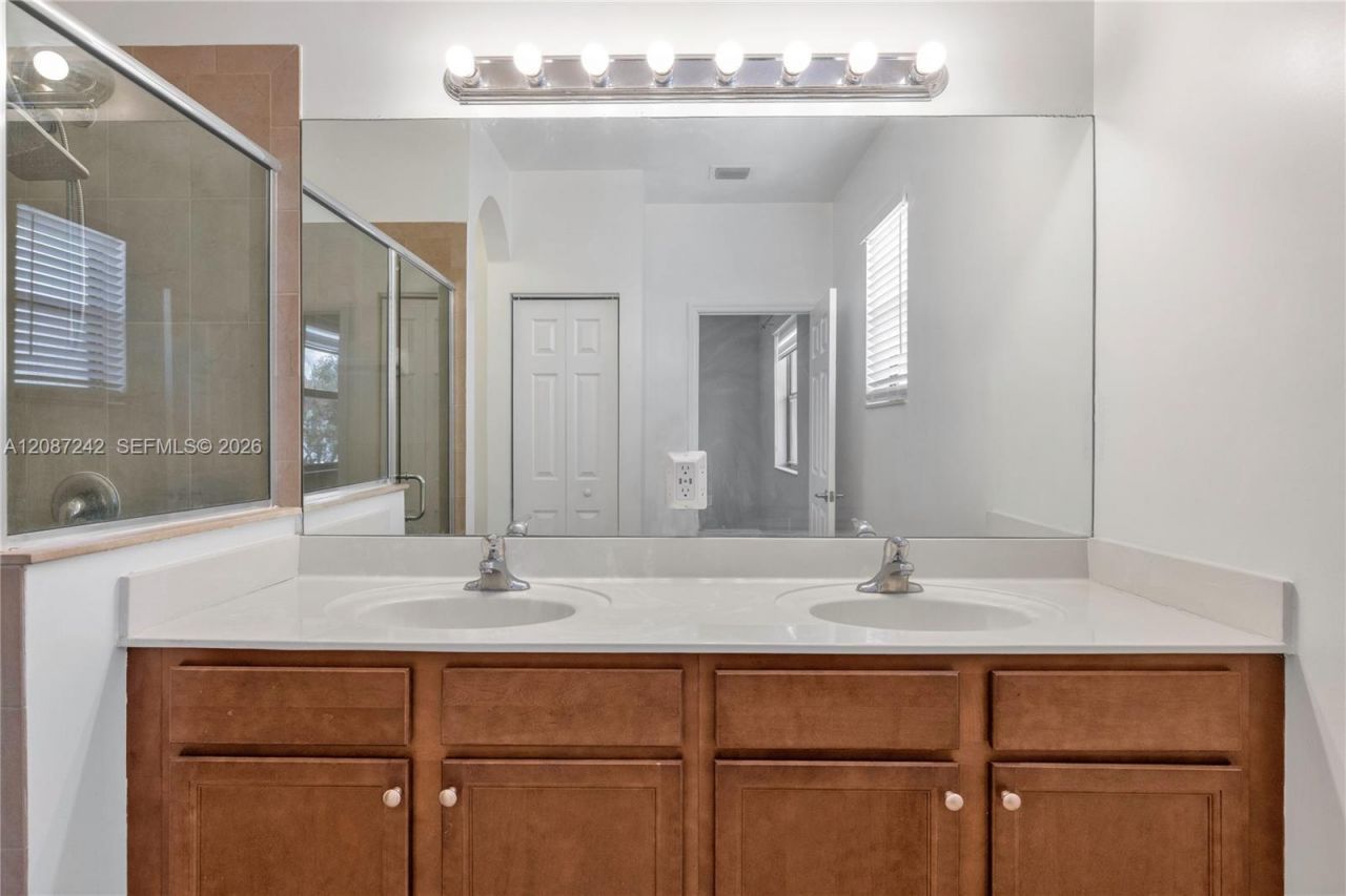 17531 SW 153rd Path, Miami, FL 33187 Photo