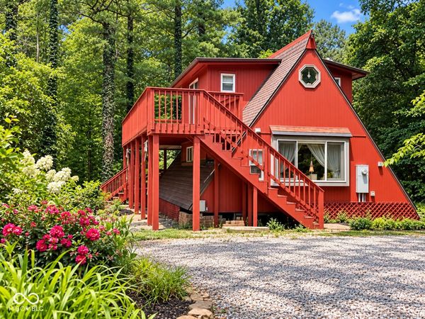 4675 S Red Bud Lane , Terre Haute, IN 47802