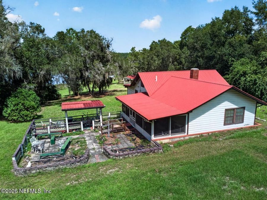 Property Image 100