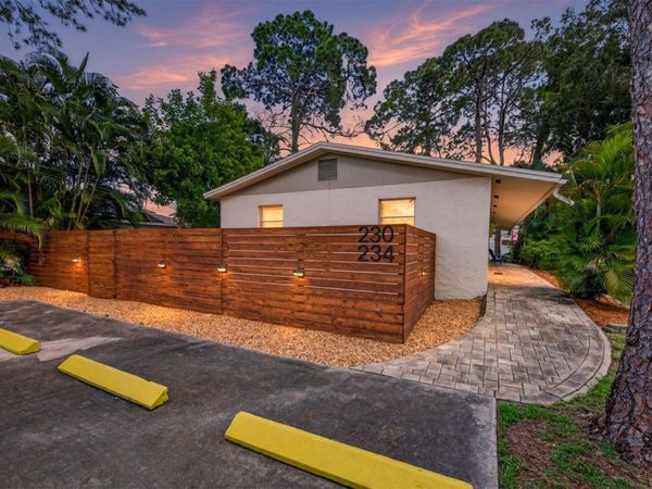 230 48TH AVENUE N, ST PETERSBURG, FL 33703