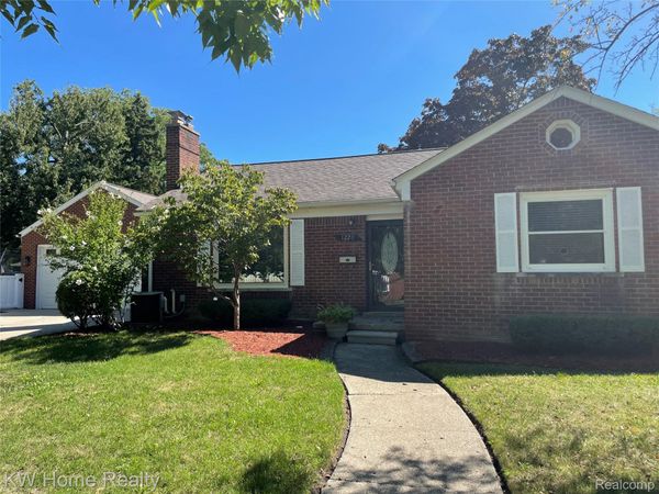 1220 Elford Court , Grosse Pointe Woods, Mi 48236