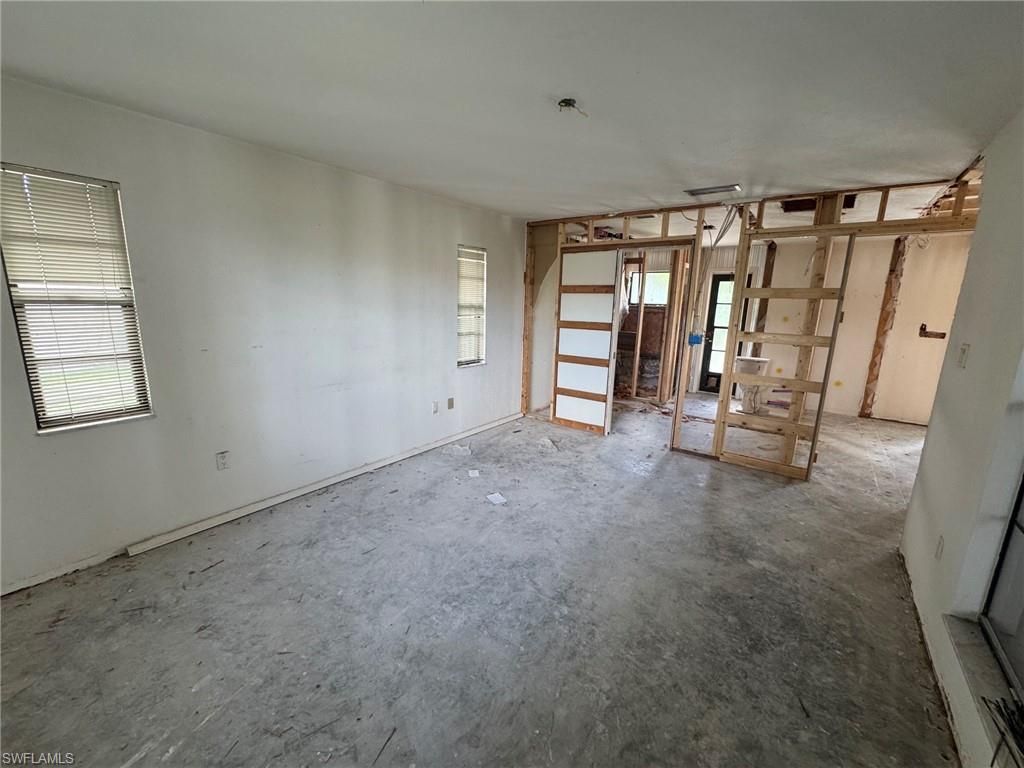 2215 Treehaven Cir N, Fort Myers, FL 33907 Photo