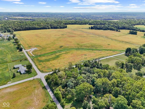8968 N Kitchen Road , Mooresville, IN 46158