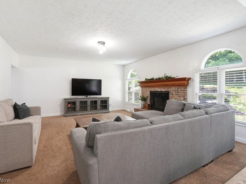 19332 Timber Creek Circle, Strongsville, OH 44136 Photo 16