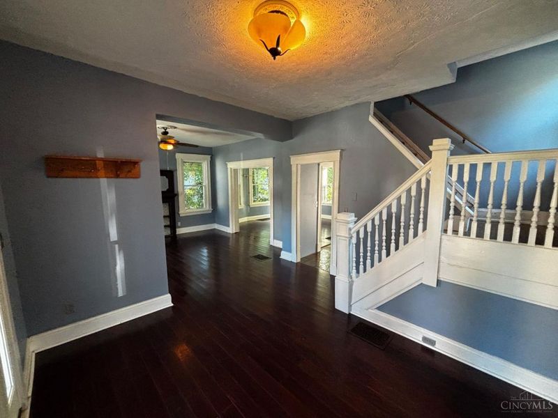 279 Helen Street, Cincinnati, OH 45219 Photo 2
