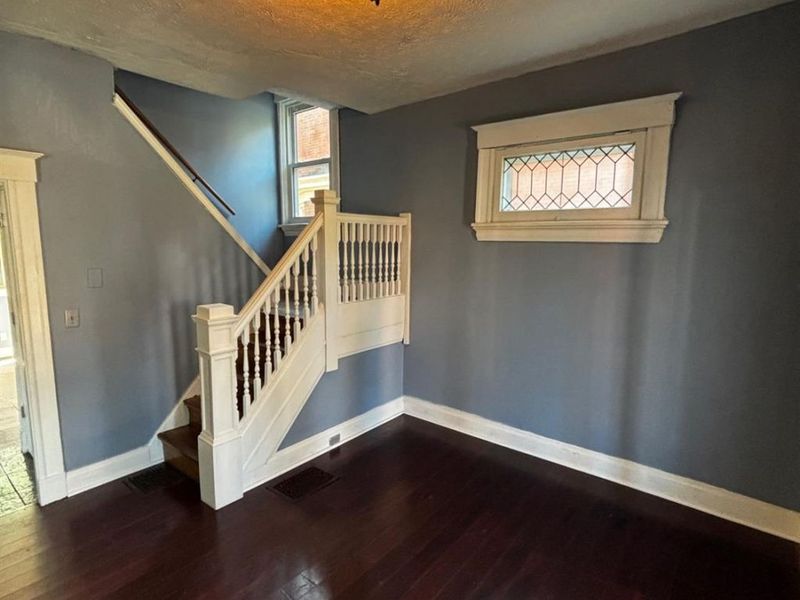 279 Helen Street, Cincinnati, OH 45219 Photo 3