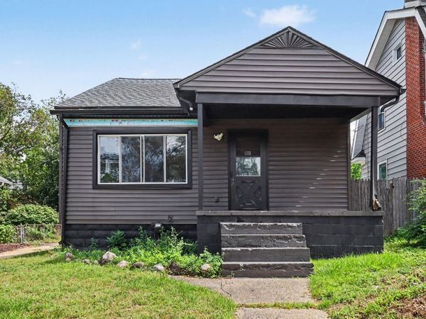 506 Hilldale Drive, Royal Oak, MI 48067