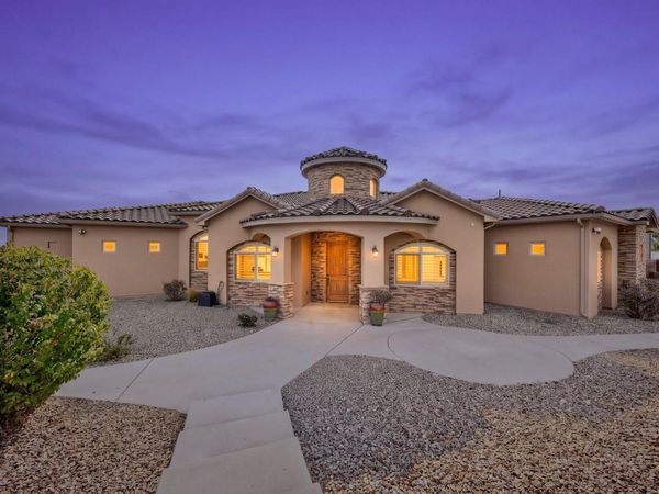 423 Cenaroca Court NE, Albuquerque, NM 87123