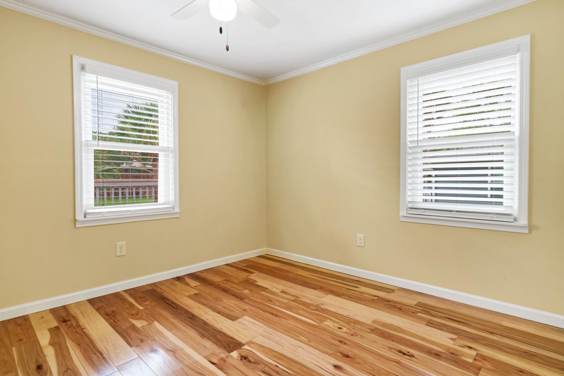1219 Thistle Street Photo 10