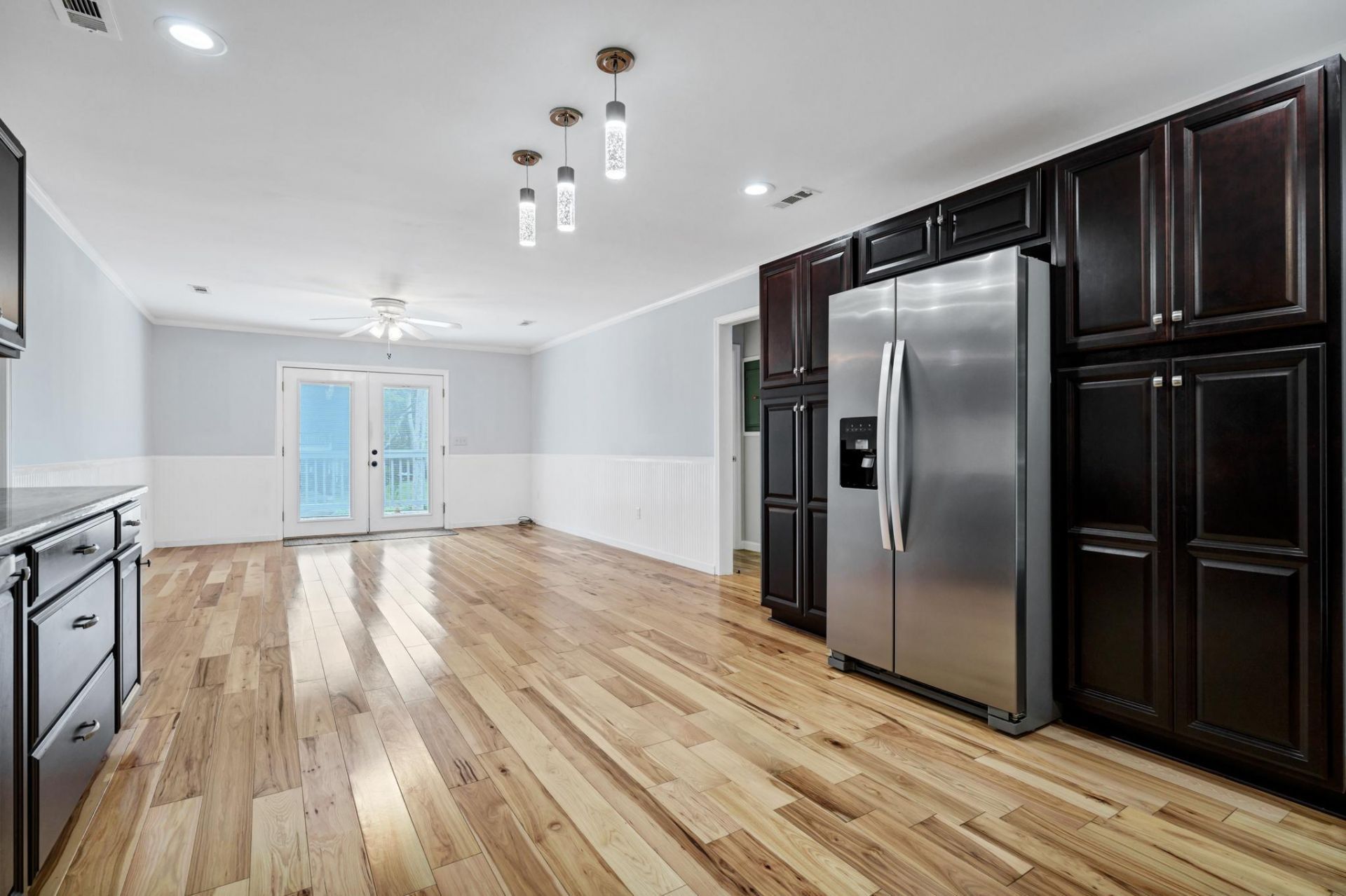 1219 Thistle Street Photo 9