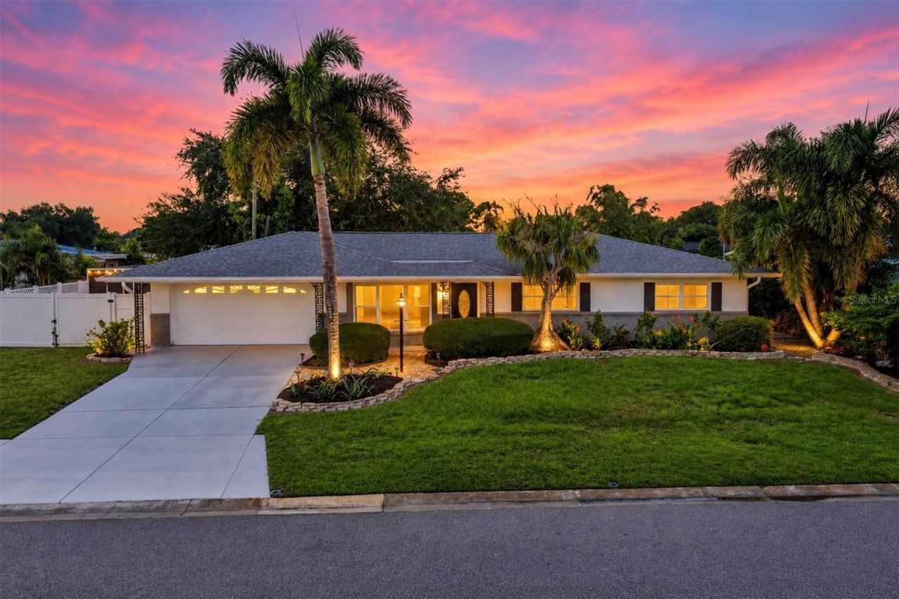 3710 Duncan Place, Sarasota, FL 34239 Photo