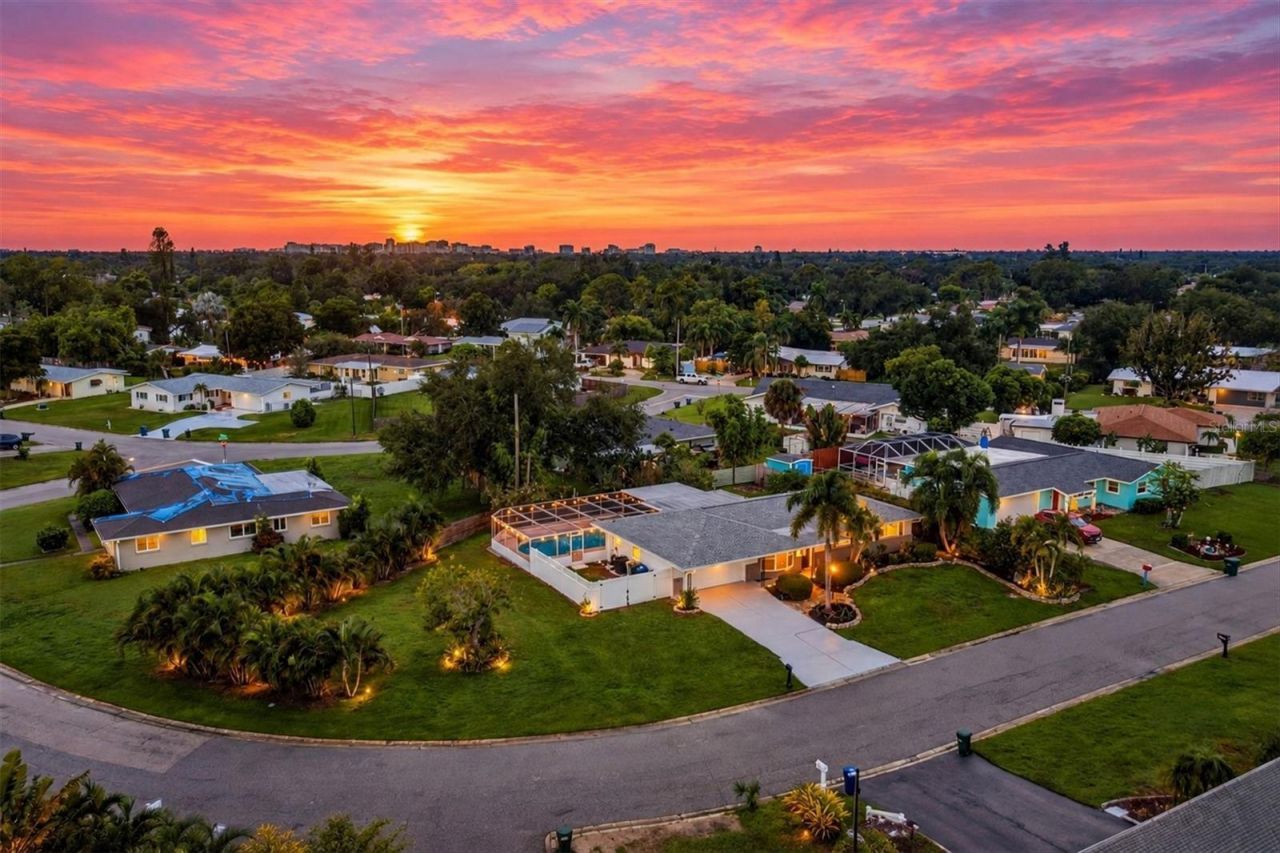 3710 Duncan Place, Sarasota, FL 34239 Photo