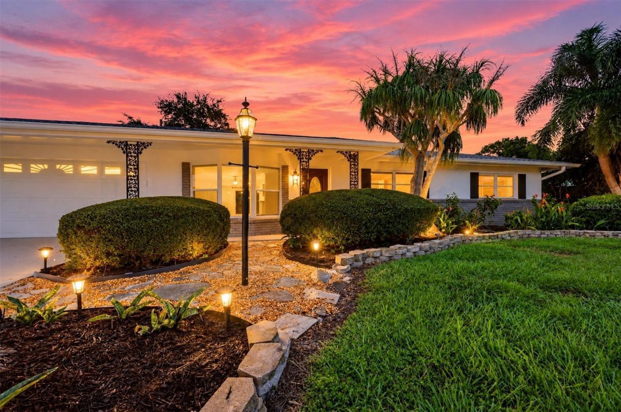 3710 Duncan Place, Sarasota, FL 34239 Photo