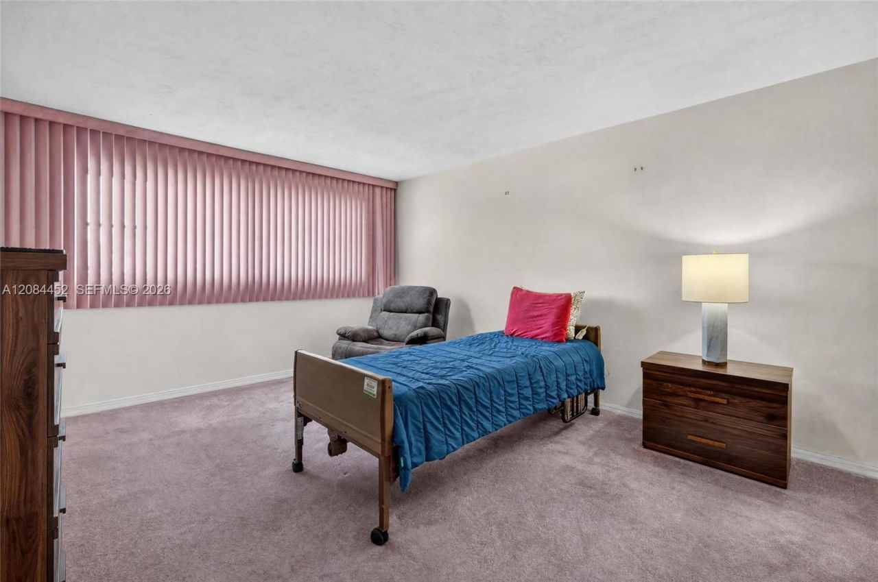 11685 Canal Dr, Unit 303, North Miami, FL 33181 Photo