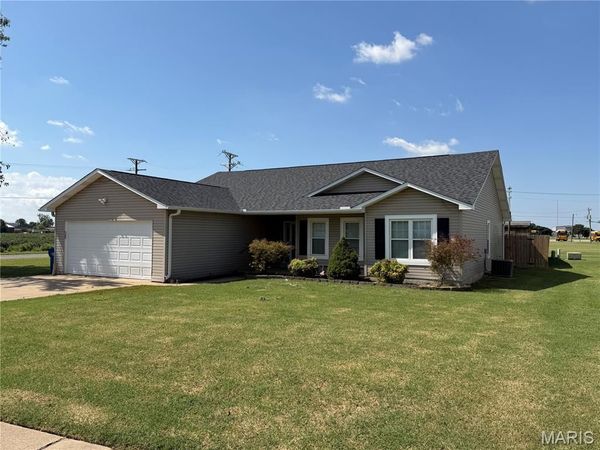 1102 Sequoyah Avenue , New Madrid, MO 63869