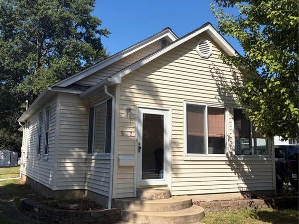 507 N Taylor Avenue , Crystal City, MO 63019