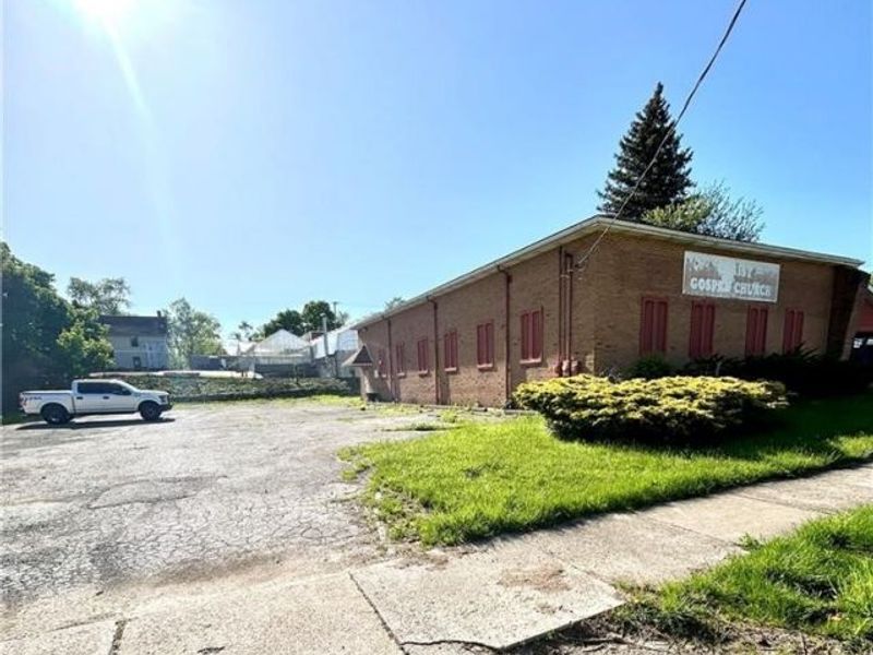 20 S Maryland Avenue, Youngstown, OH 44509 Photo 2
