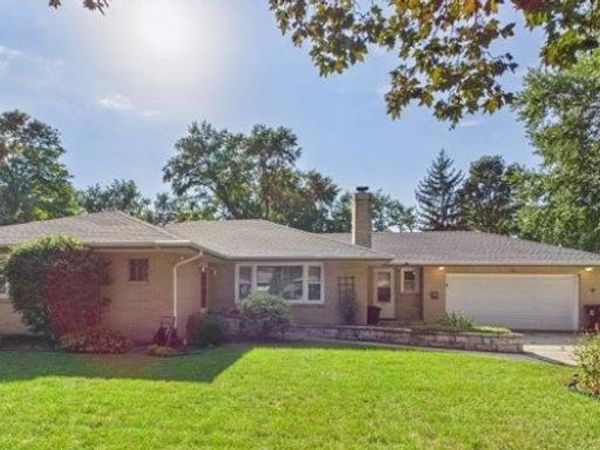 912 Chelsea Avenue, ROCKFORD, IL 61107