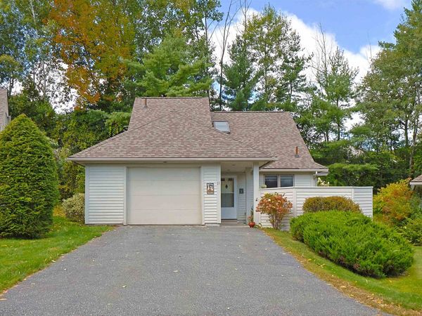 11 Cottage Court, Hartford, VT 05001