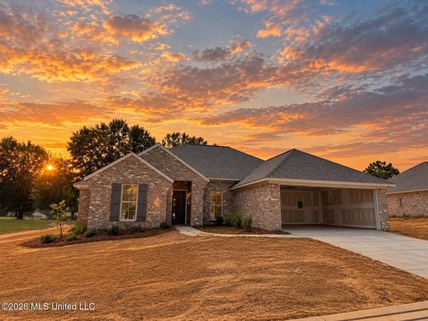 555 Patrick Farms Drive, Pearl, MS 39208