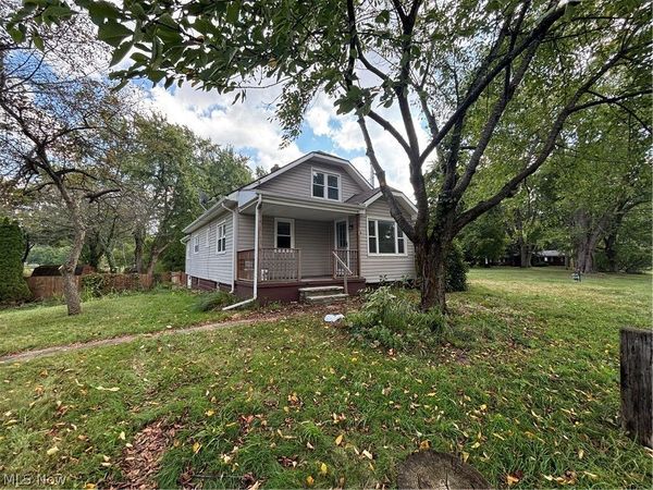 4719 S Main Street , Akron, OH 44319