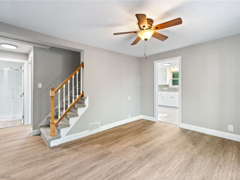 4719 S Main Street, Akron, OH 44319 Photo 9