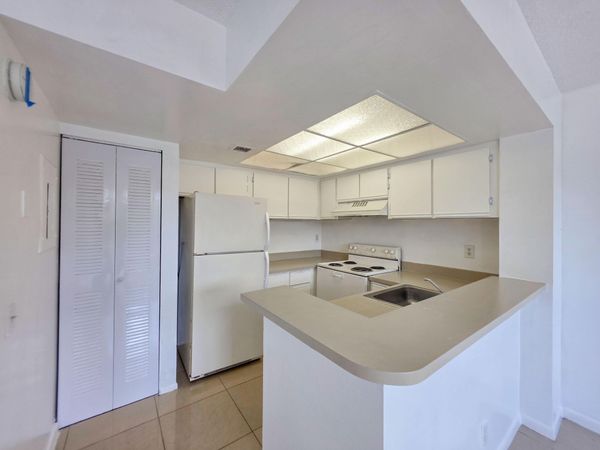 708 EXECUTIVE CENTER Drive, Unit 12, West Palm Beach, FL 33401