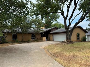 7317 Yolanda Drive, Fort Worth, TX 76112