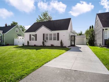 288 Vicksburg Avenue , Tonawanda, NY 14150