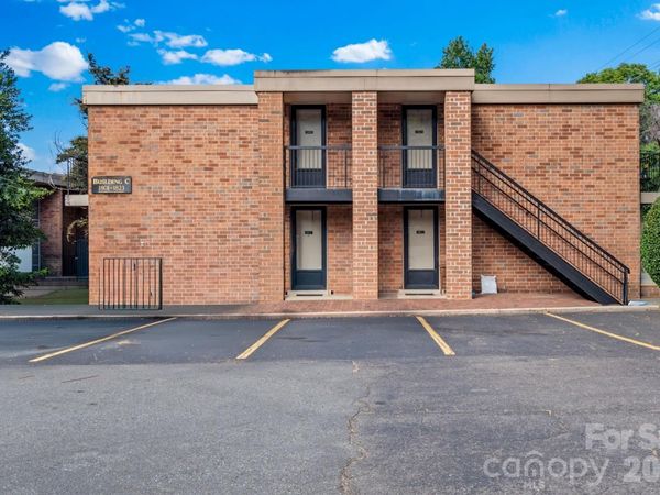 1805 S Hawthorne Road , Winston Salem, NC 27103