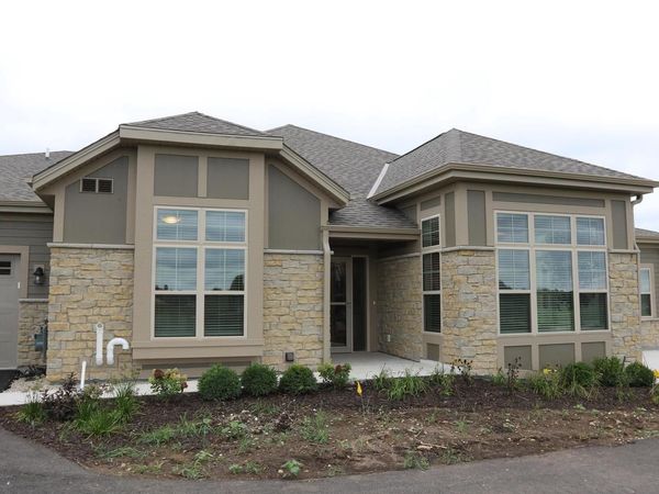 163 Lahinch LOOP, Unit 31, North Prairie, WI 53153