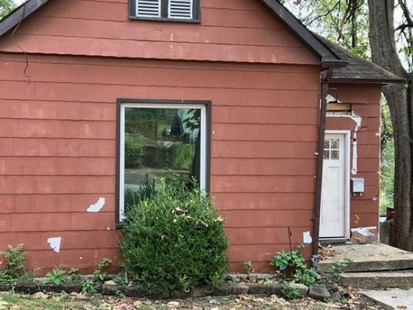 605 N 3rd Street , De Soto, MO 63020