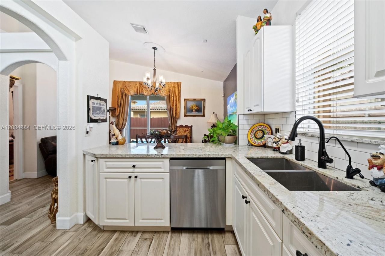 13680 SW 50th Ct, Miramar, FL 33027 Photo