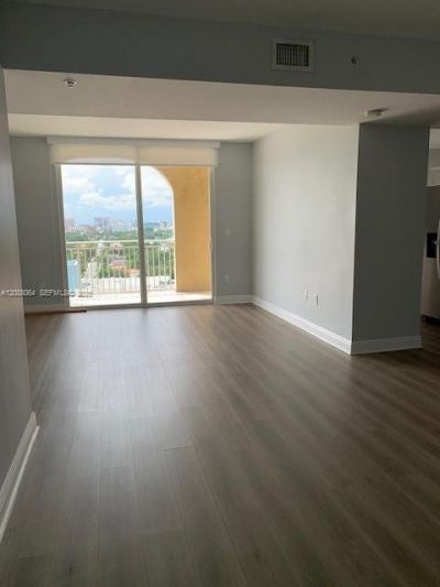 2425 SW 27th Ave, Unit 1406, Miami, FL 33145 Photo