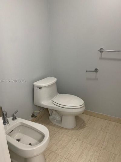 2425 SW 27th Ave, Unit 1406, Miami, FL 33145 Photo