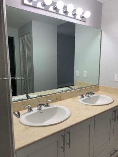 2425 SW 27th Ave, Unit 1406, Miami, FL 33145 Photo