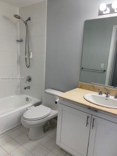 2425 SW 27th Ave, Unit 1406, Miami, FL 33145 Photo