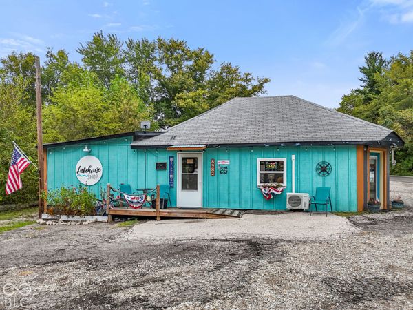 8982 S Peoga Road, Trafalgar, IN 46181