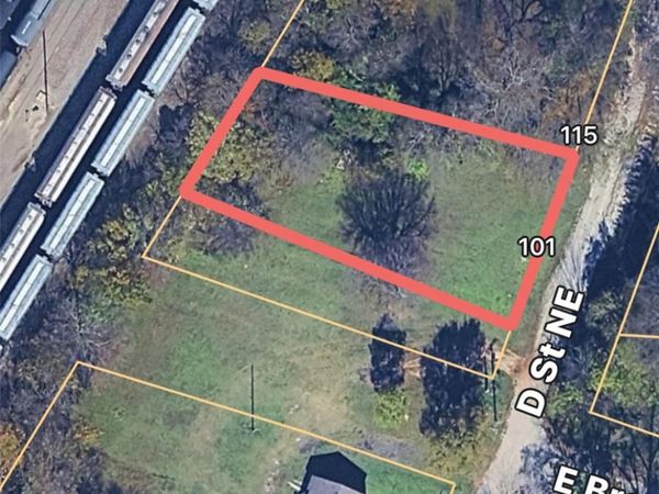 101 NE D Street , Ardmore, OK 73401